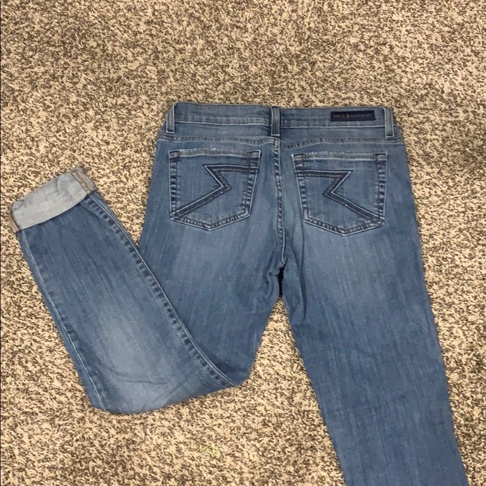 Rock and Republic size 8 women’s jeans